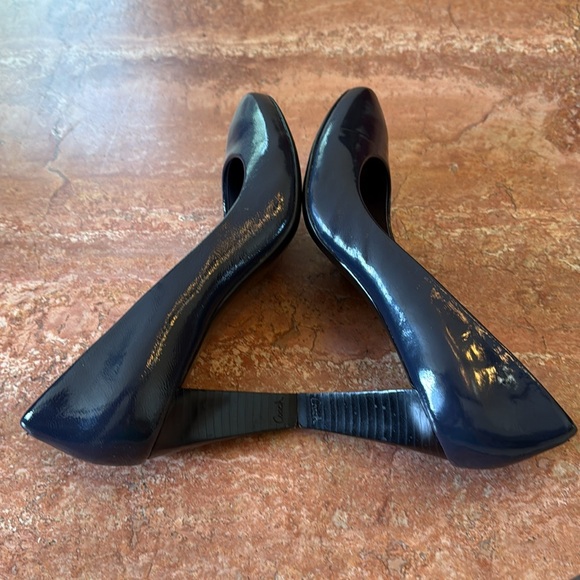 Coach Sherri Navy Blue Patent Leather High Block Heel Pumps - Sz 8B EUC - Picture 5 of 7